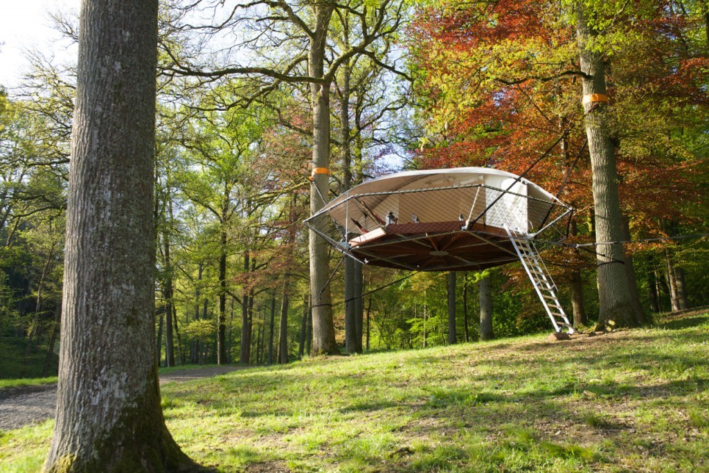 DOM'UP treehouse tent 2